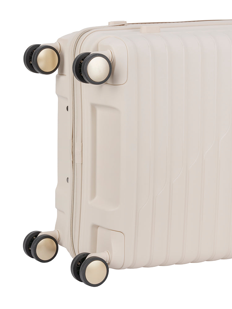 Cellini Allure Hardshell Medium 4 Wheel Trolley Case White