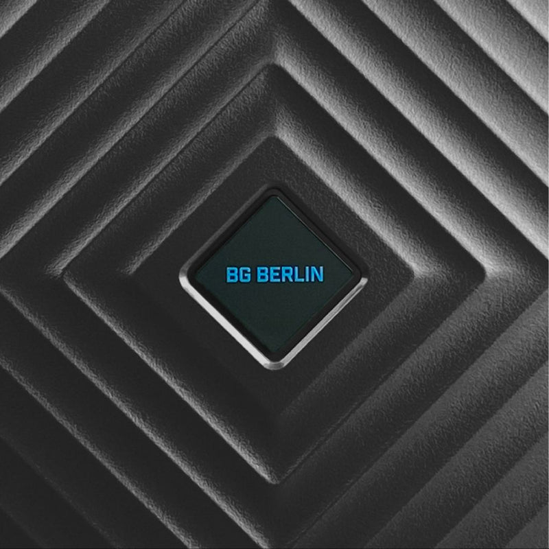 BG Berlin Cube Spinner Collection 67cm Black
