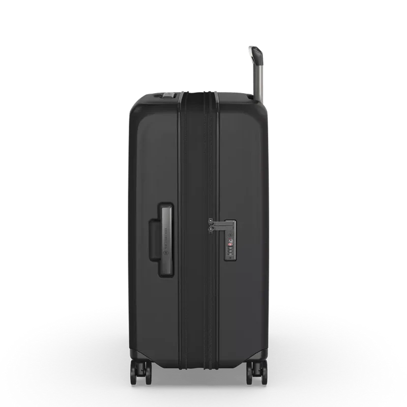 Victorinox Airox Advanced Medium Spinner | Black