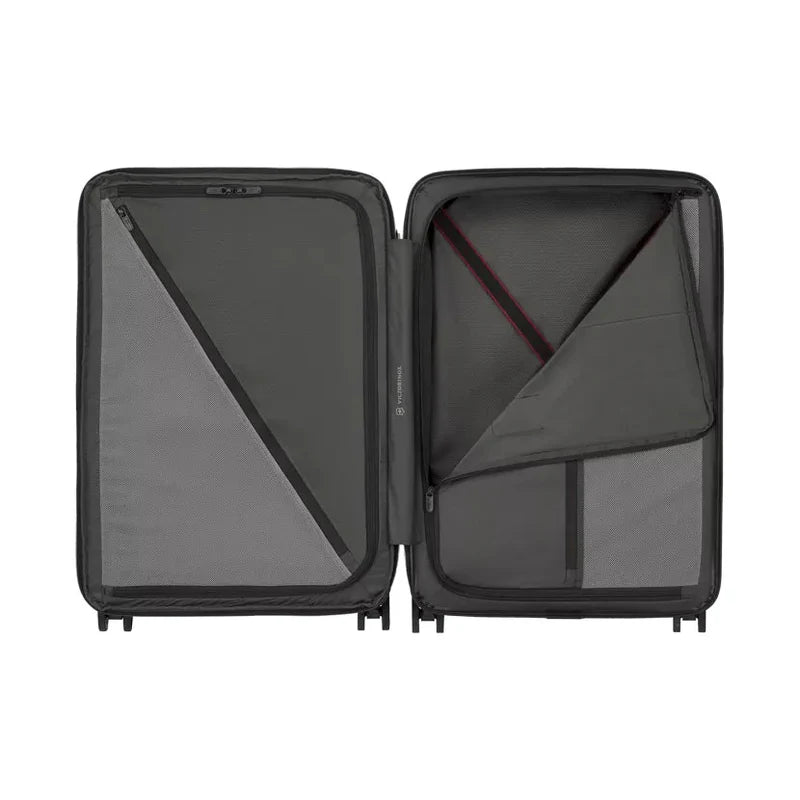 Victorinox Airox Advanced Medium Spinner | Black